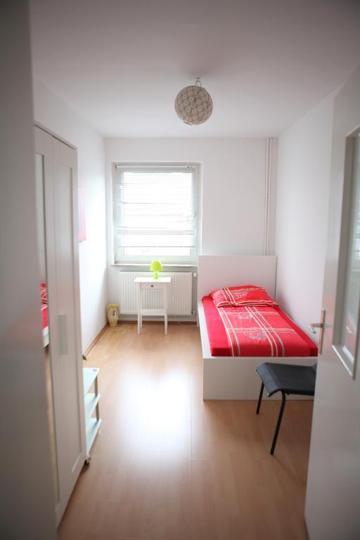 White House Bochum Ehrenfeld Apartment Room photo
