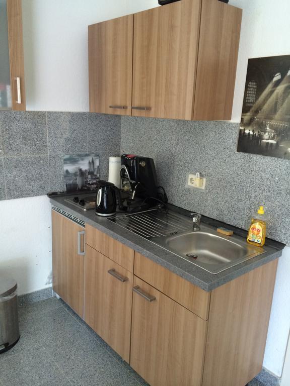 White House Bochum Ehrenfeld Apartment Room photo