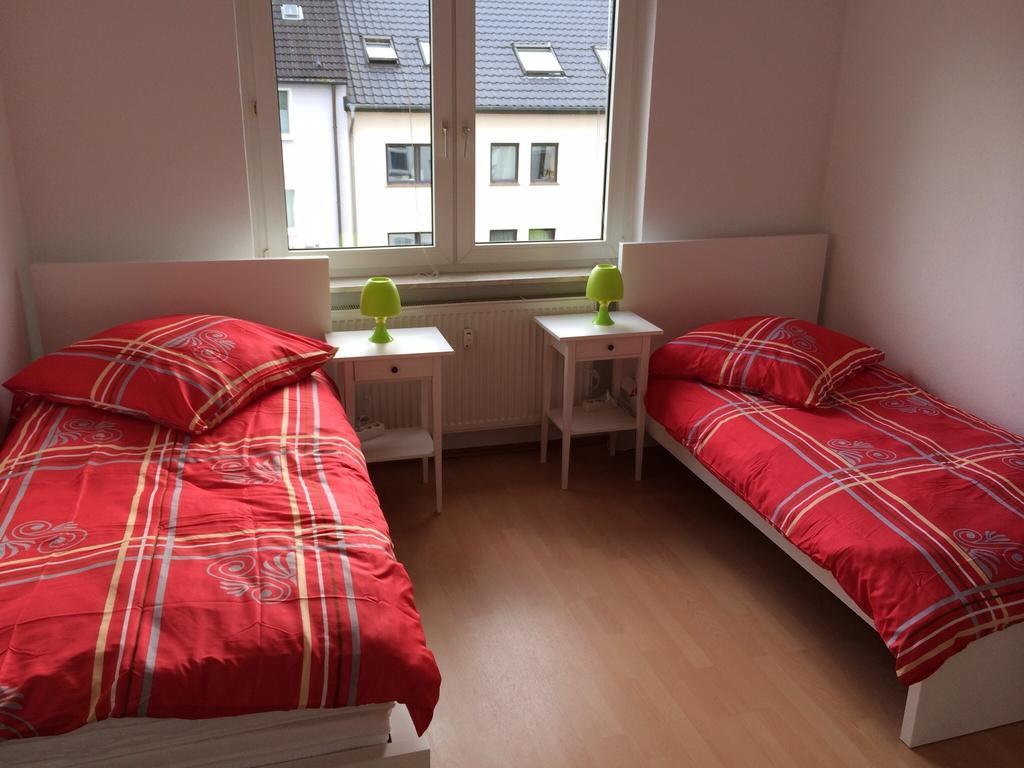 White House Bochum Ehrenfeld Apartment Room photo