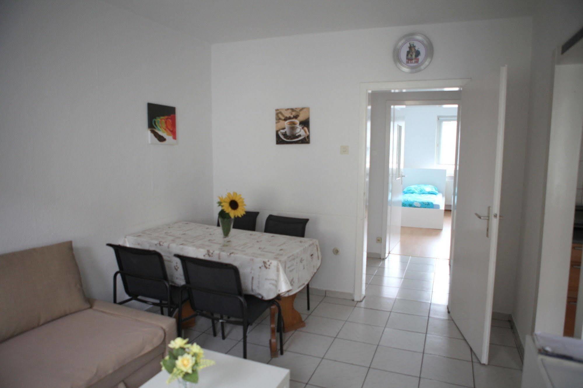 White House Bochum Ehrenfeld Apartment Exterior photo